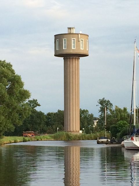 Spend the night in a romantic water tower - 3