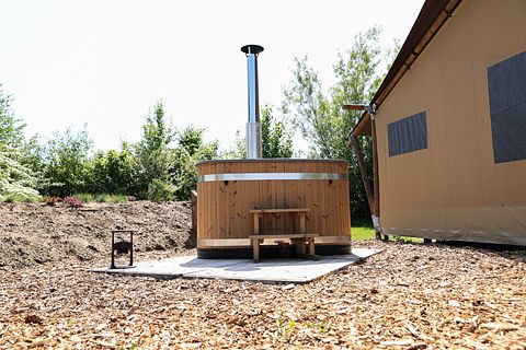 Spacious glamping tent (2p) with hot tub - 2