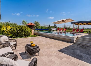Villa met zwembad, sauna en jacuzzi aan water - 27
