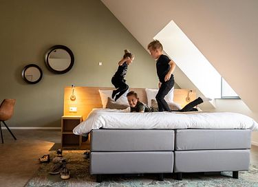 Chambre familiale dans un hôtel élégant