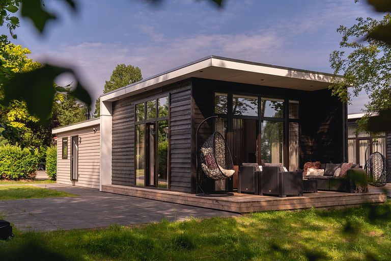 Designer cabin overlooking a river - 1