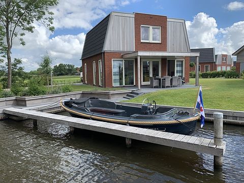 water villa with private jetty in Friesland - 2