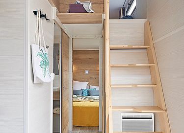 Overnight stay in a tiny house - 3
