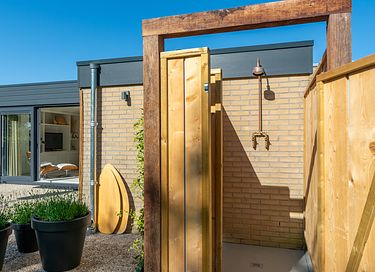 Attractive bungalow with outdoor shower - 30