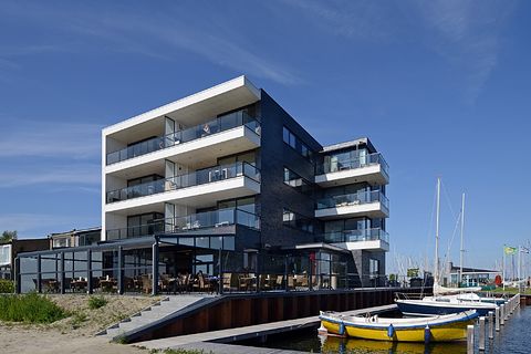 Apartment on a beautiful lake - 2