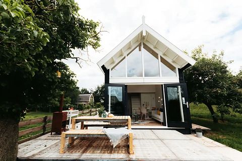Tiny House in boomgaard tussen de schapen - 2