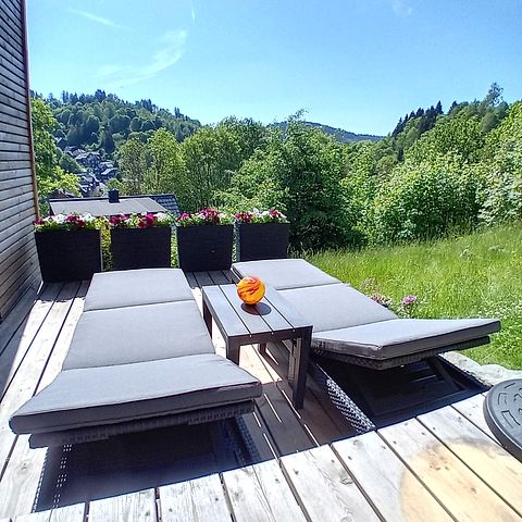Apartamento de lujo con terraza y vistas a la montaña - 2