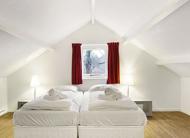Vakantiehuis (12p) in bosrijke omgeving  - 8