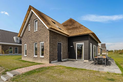 Spacious Holiday home at waterfront - 2