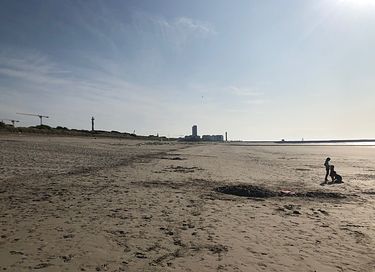 Aan het strand in een historisch ziekenhuis - 23