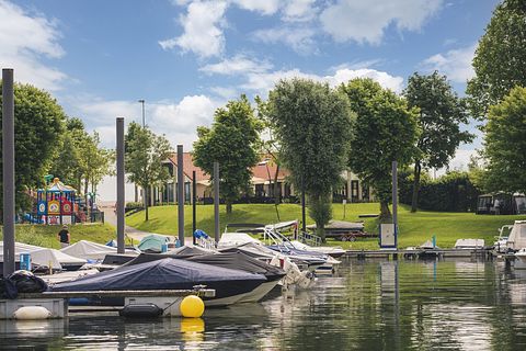 Vacation park near recreational lake in Gelderland - 2