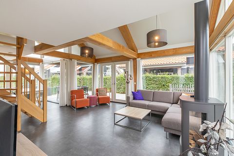 Comfortable family home on the coast - 2