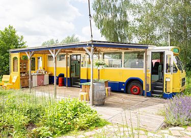 Retro caravan aan de Vinkeveense Plassen - 11