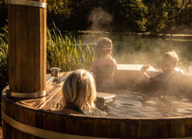 Zelt-Ferienhaus mit Whirlpool auf einem Bauernhof in Drenthe - 29
