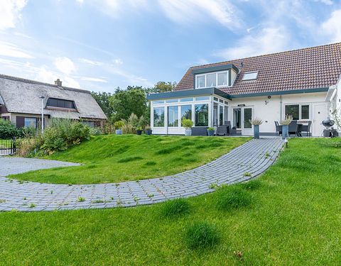 Family house in cozy seaside resort on Texel - 3