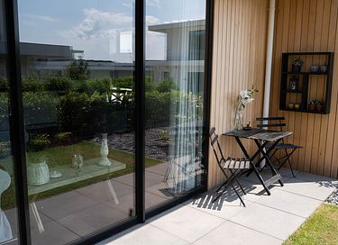 Vacation home (4p) with hot tub by the water - 13