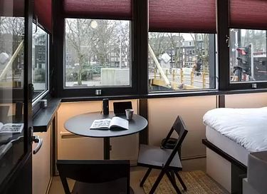 Unique and modern bridge house in Amsterdam - 8