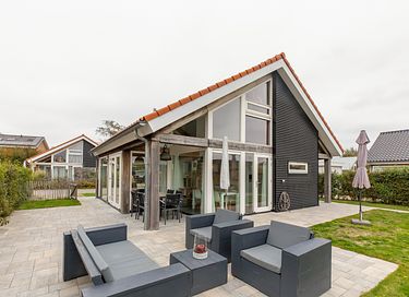 Comfortable family home on the coast - 18