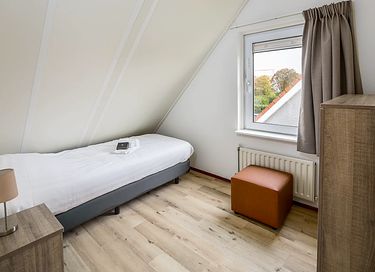Vrijstaande bungalow met sauna en tuin - 8