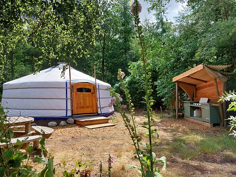 Charming yurt with a view of nature - 2