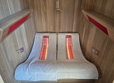 Romantic overnight stay with sauna and jacuzzi - 20