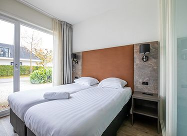 Luxe wellnessaccommodatie aan het water - 17