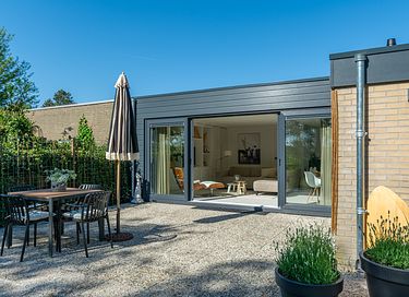 Attractive bungalow with outdoor shower - 24