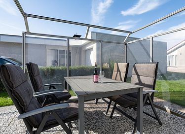 Bungalow with sauna in a nice vacation park - 15