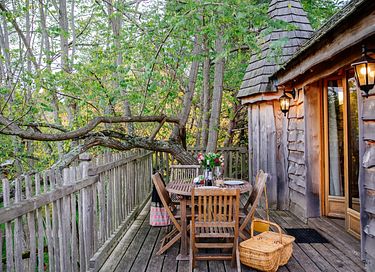Sleeping Among the Tree Tops in a Wooden Castle - 4