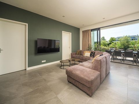 Villa moderne sur l'eau (8 personnes) avec climatisation - 4