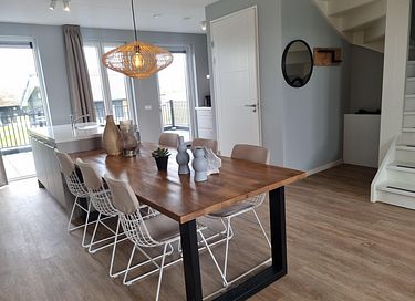 Spacious apartment overlooking the water - 6
