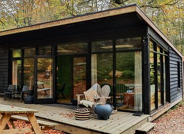 Beautiful forest cabin in small vacation park - 6
