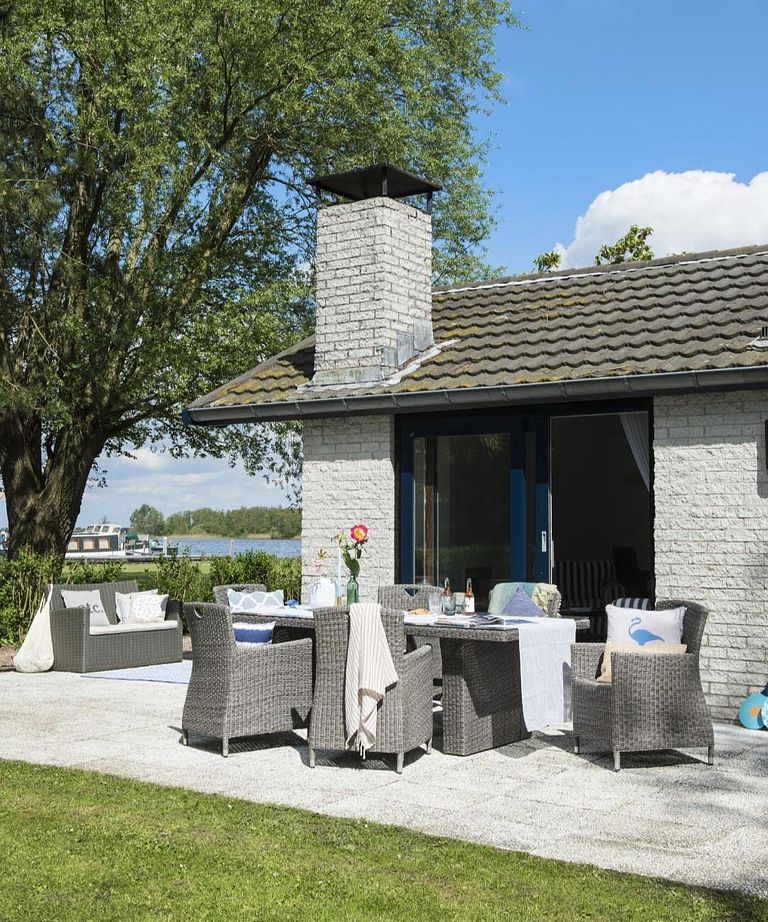 Bungalow on the Loosdrecht lakes - 1