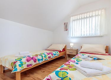 Group accommodation with private pool and sauna - 27