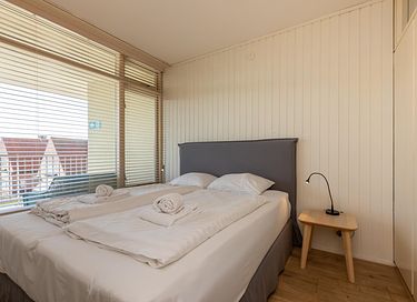 Apartment with balcony right by the sea - 12