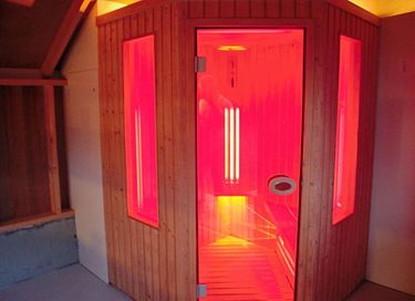 Holiday home with covered outdoor wellness - 30