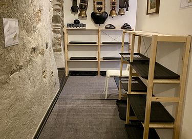 Geräumige Wohnung in denkmalgeschütztem Gebäude - 27