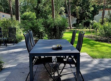 Luxuriöse Ferienwohnung mit privatem Wellness und Garten - 3