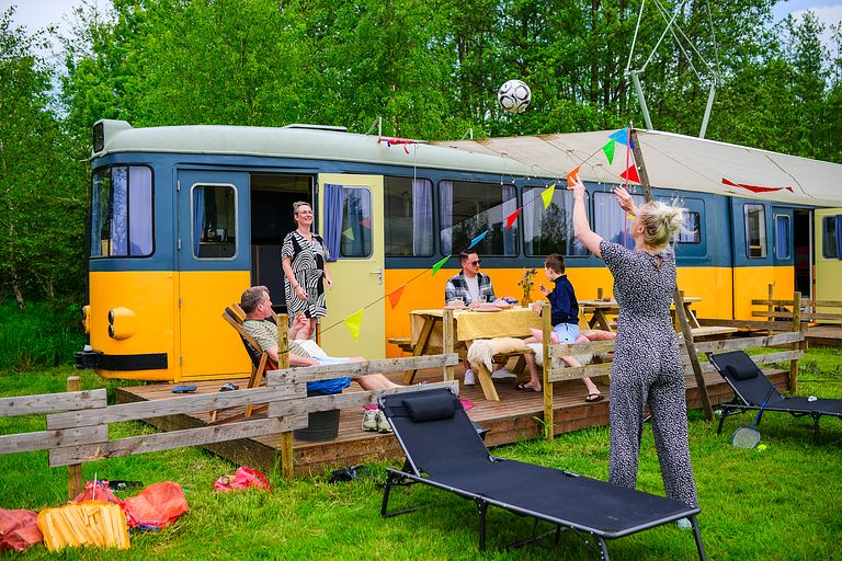 Uniek overnachten in een omgebouwde tram - 1