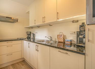 Holiday home with sauna and garden on Texel - 10