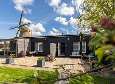 2-person studio 150 meters from the beach
