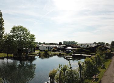 Logement de vacances avec jacuzzi au bord de l'eau - 35