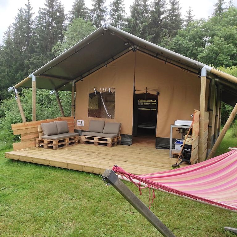 Safari-Lodge in der französischen Auvergne - 1