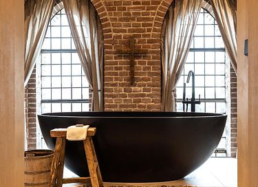 Spend the night in a romantic church tower - 6