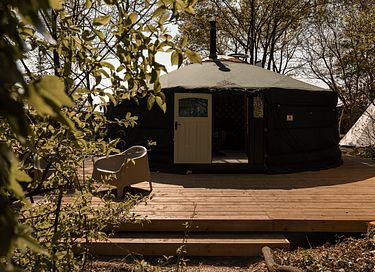 Overnachten in een buitengewone Yurt 