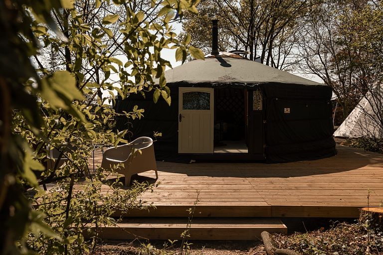 Overnachten in een buitengewone Yurt  - 1