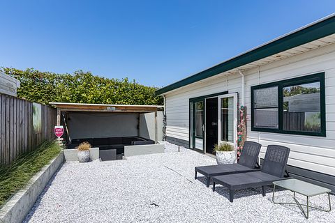 Spacious holiday home with hot tub and garden - 2