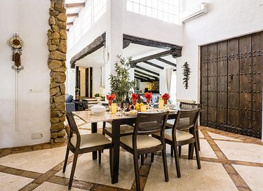Group accommodation in Marbella with pool - 14