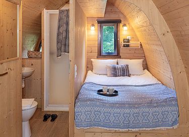 Enjoy nature in this luxury pod - 5