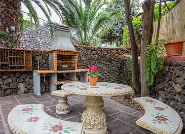 Vakantiehuis met eigen zwembad en tuin - 28